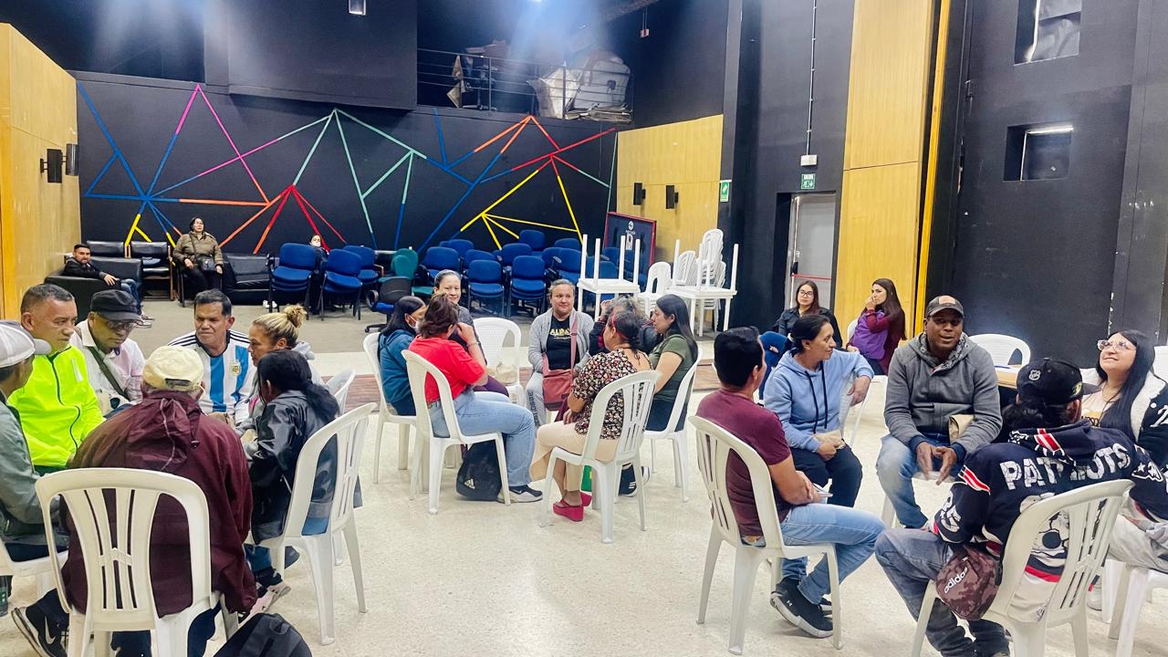 Fortalecimiento de habilidades socioemocionales para vendedores informales
