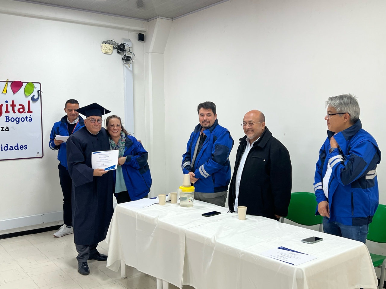 Grados ruta de formación integral en Marketing Digital para vendedores de la economía informal