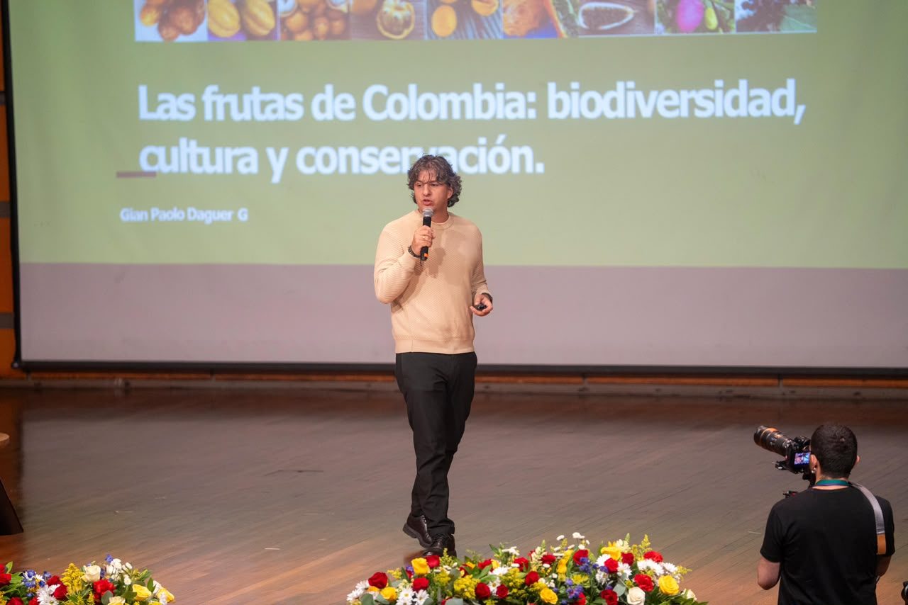 Gian Paolo Daguer, creador de Frutas de Colombia, durante su ponencia